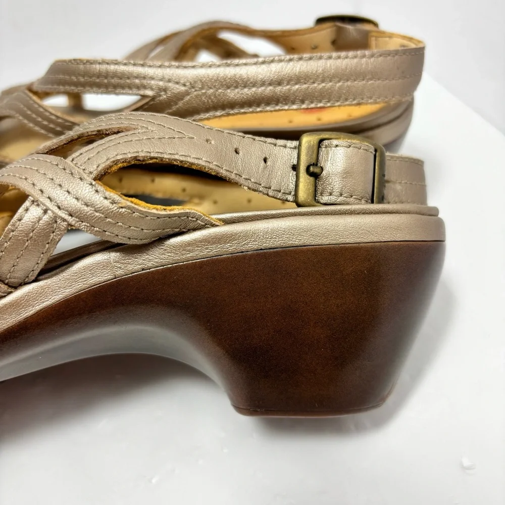 Clarks Unstructured Sandals Strappy Slingback Brown Taupe Wedge Heel Women 9.5 M